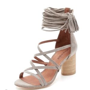 NIB JEFFREY CAMPBELL 'DESPINA' STRAPPY SANDAL IN SUEDE TAUPE. Size 8.5